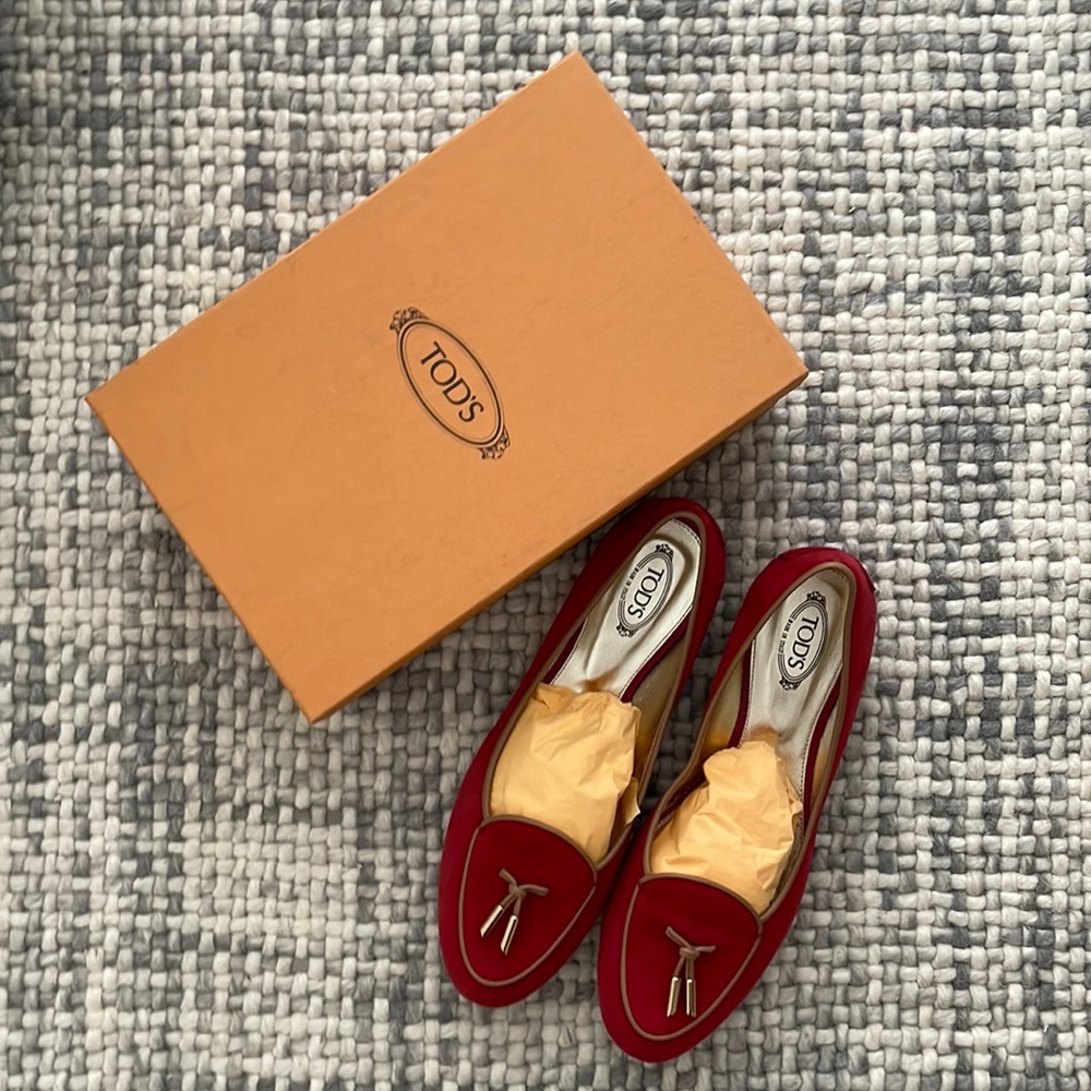 $625 Tod’s BNWT Limited Release Red Suede Ballerina Flats Tods